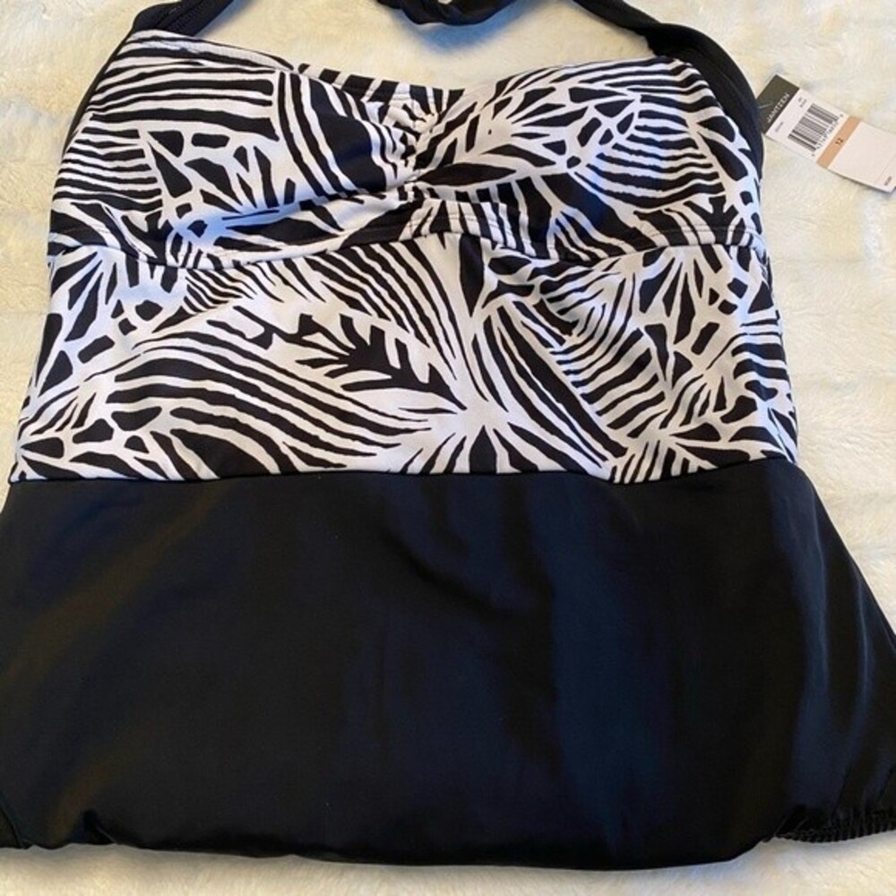 Jantzen black and white one piece swim suit
